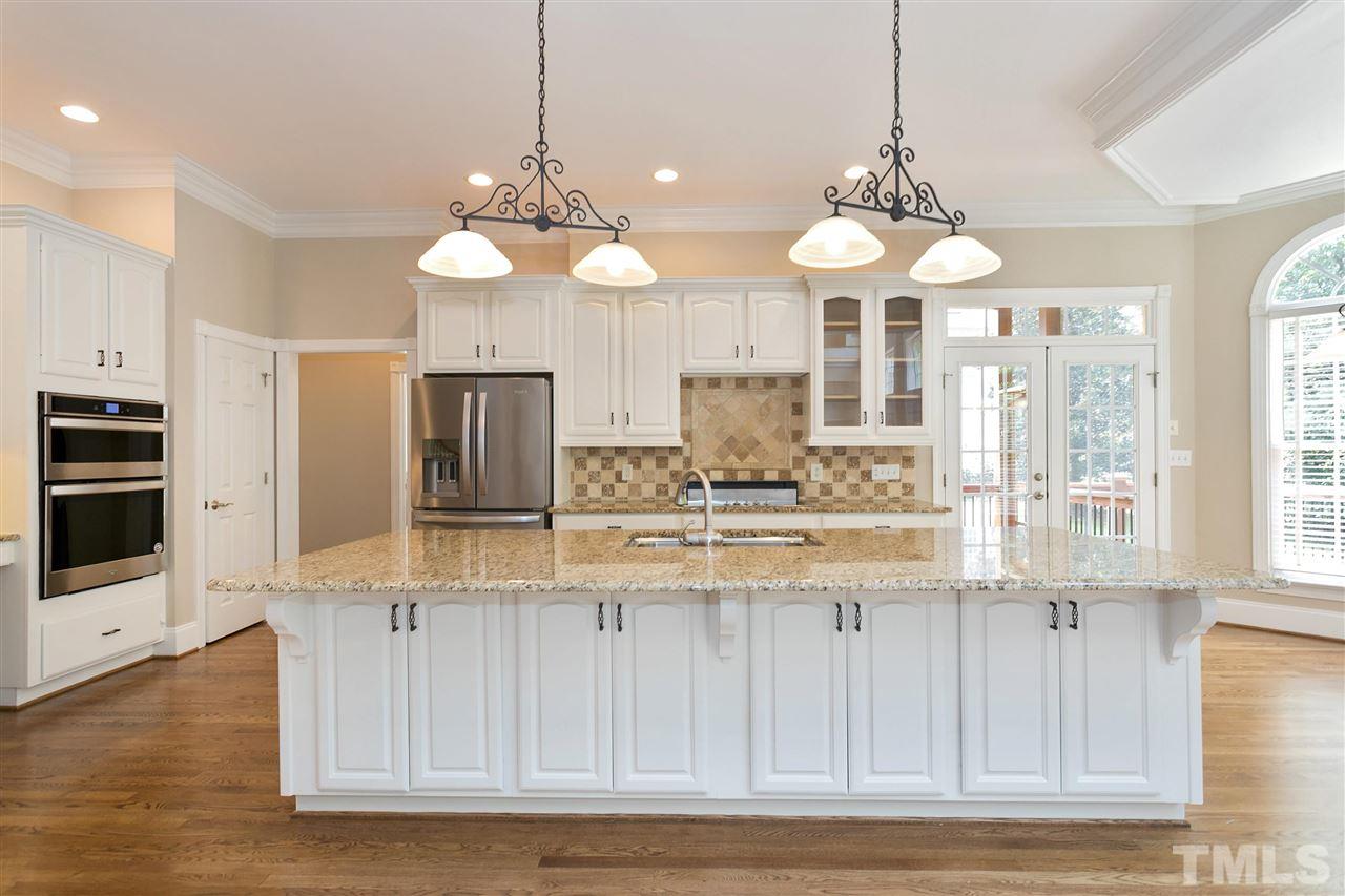 2516 Hunters Meadow Lane Raleigh, NC 27606 - Photo 15 of 30 Gallery Image 15