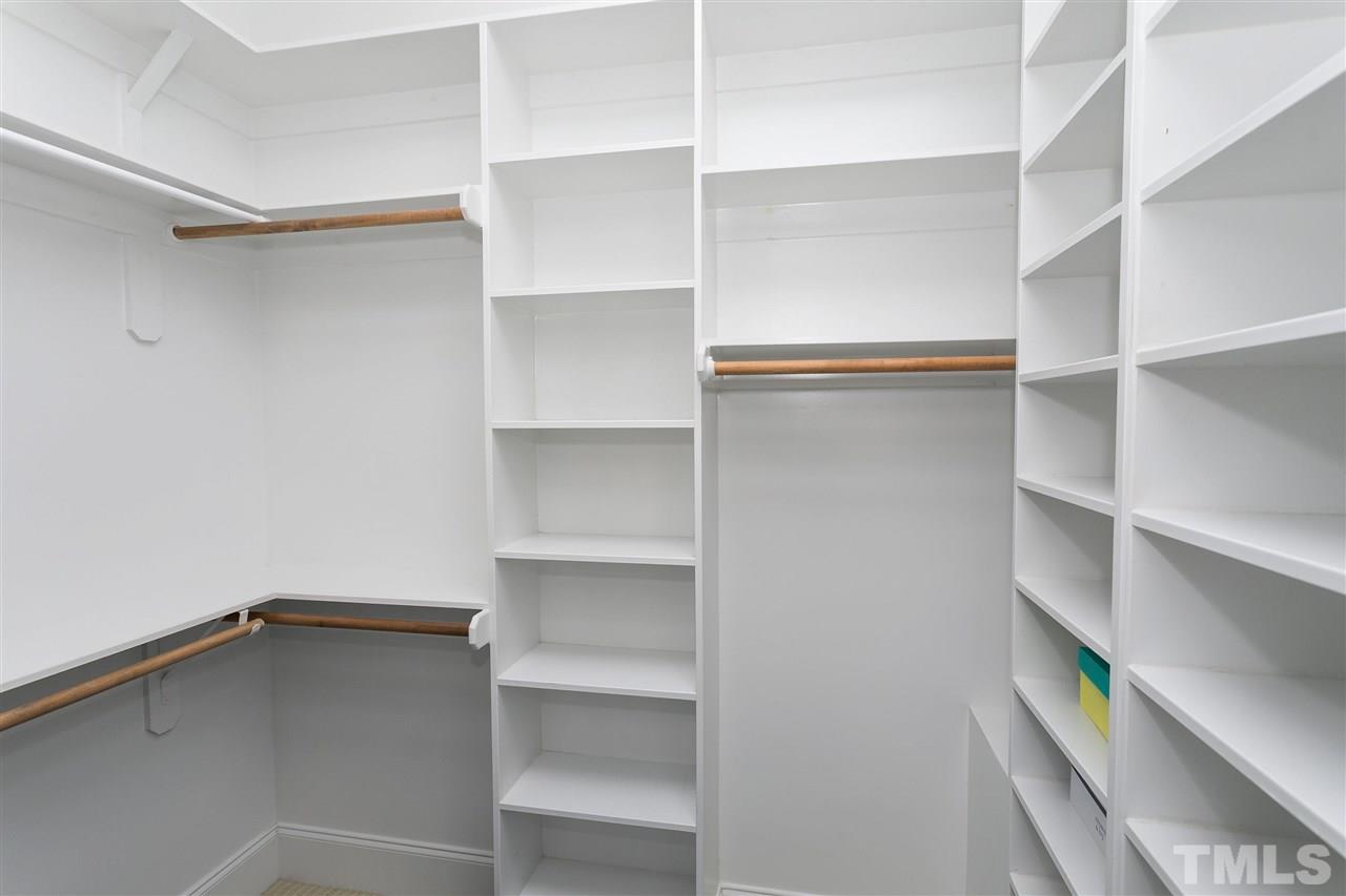 2516 Hunters Meadow Lane Raleigh, NC 27606 - Photo 19 of 30 Gallery Image 19