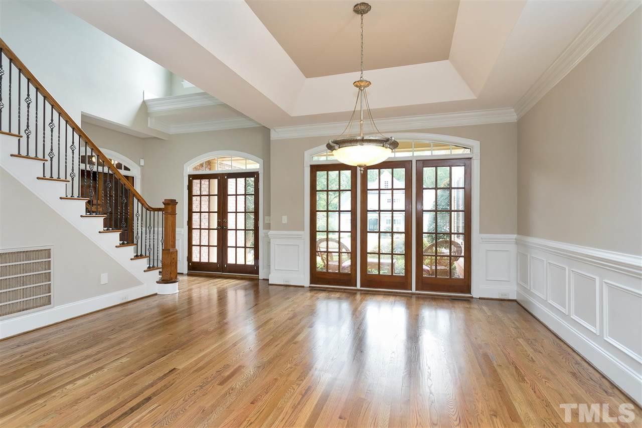 2516 Hunters Meadow Lane Raleigh, NC 27606 - Photo 3 of 30 Gallery Image 3
