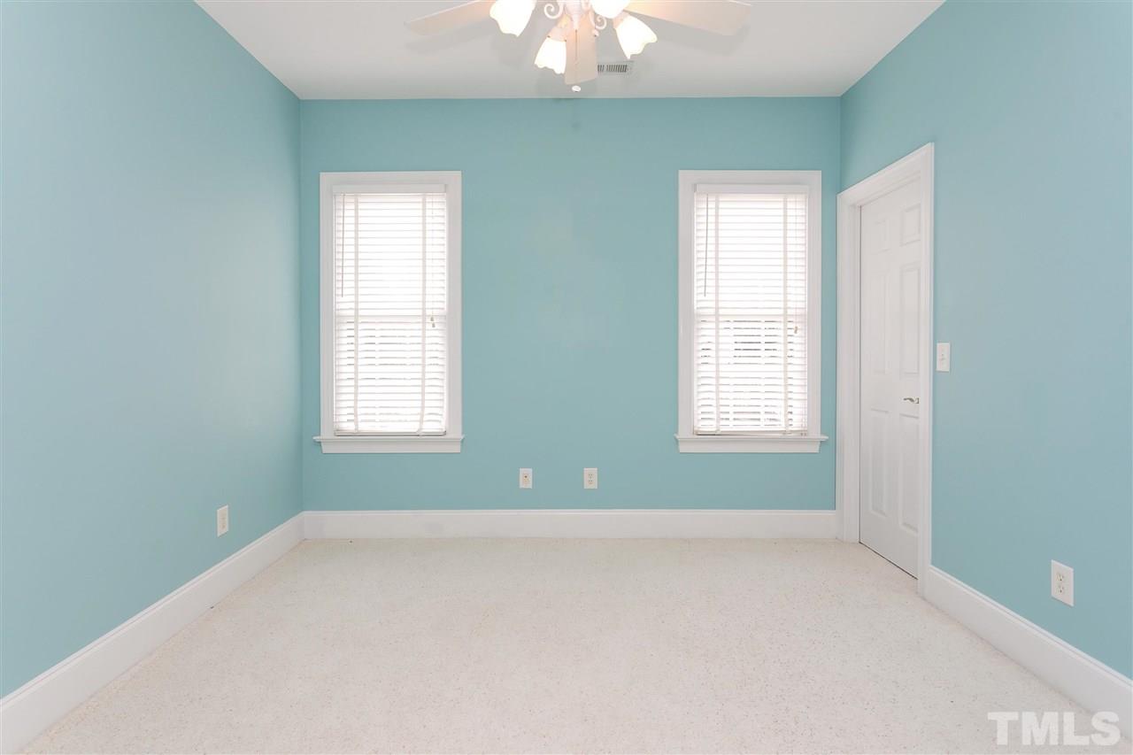 2516 Hunters Meadow Lane Raleigh, NC 27606 - Photo 23 of 30 Gallery Image 23