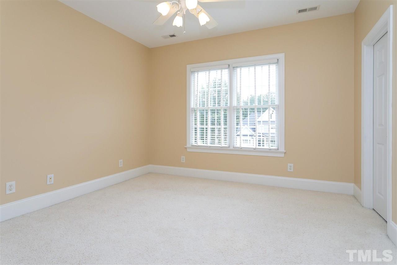 2516 Hunters Meadow Lane Raleigh, NC 27606 - Photo 26 of 30 Gallery Image 26