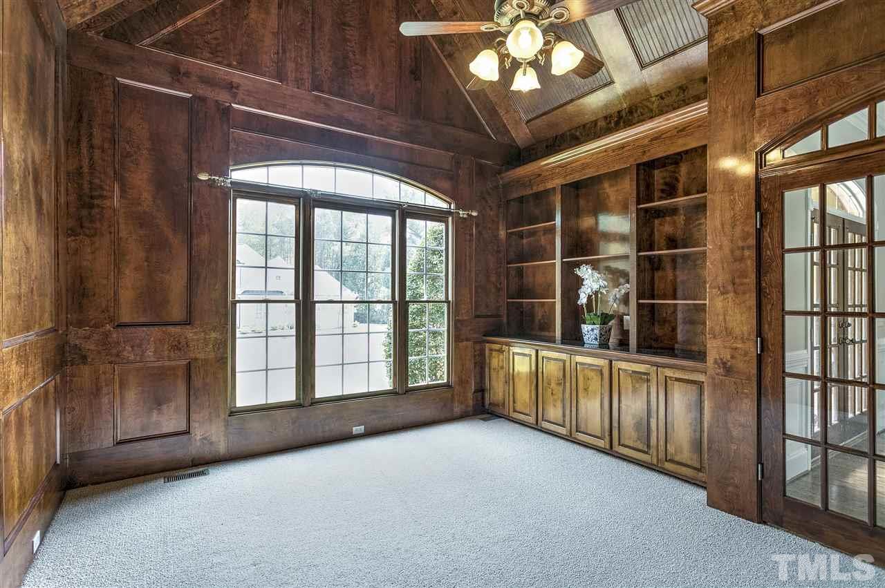 2516 Hunters Meadow Lane Raleigh, NC 27606 - Photo 9 of 30 Gallery Image 9