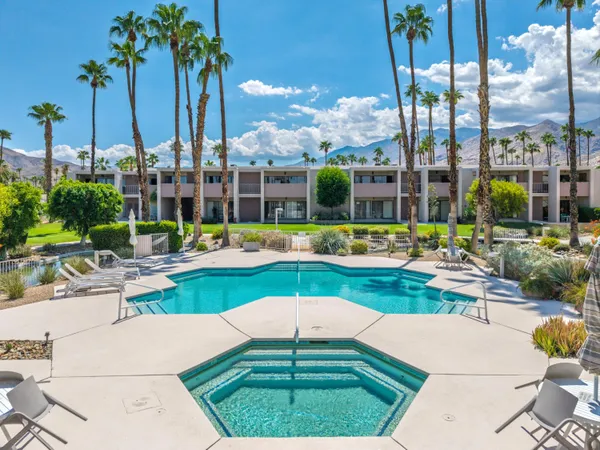$699,000 | 2696 South Sierra Madre, Unit F11, Palm Springs, CA 92264