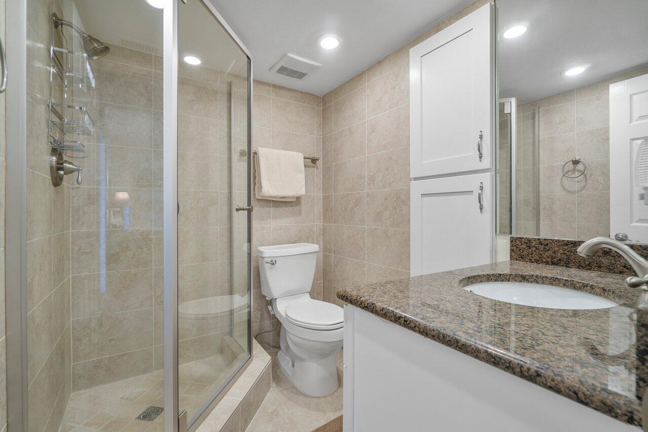 1950 Southwest Palm City Road, Unit 1206 Stuart, FL 34994 - Photo 19 of 38 016-1950SouthwestPalmCityRoad-Stuart-FL-