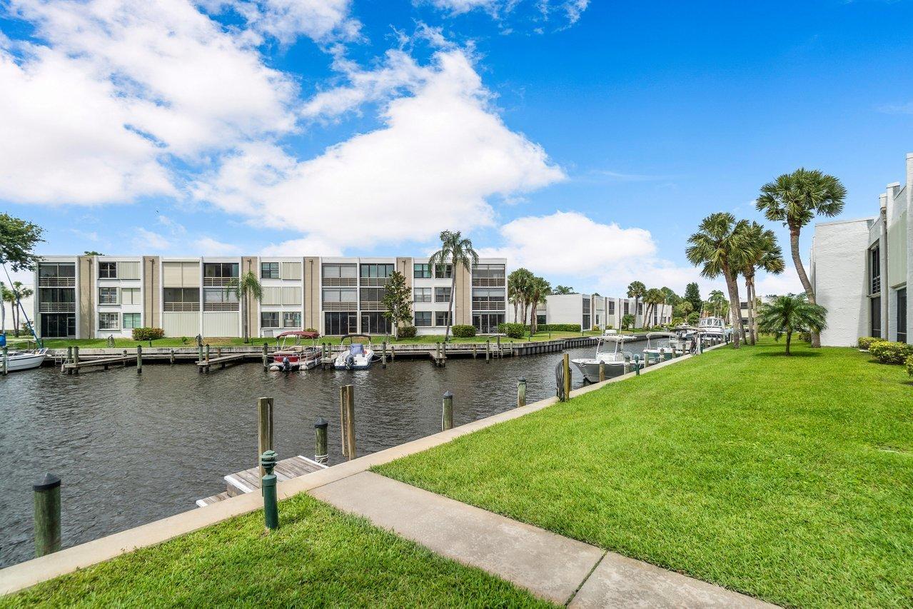 1950 Southwest Palm City Road, Unit 1206 Stuart, FL 34994 - Photo 29 of 38 025-1950SouthwestPalmCityRoad-Stuart-FL-