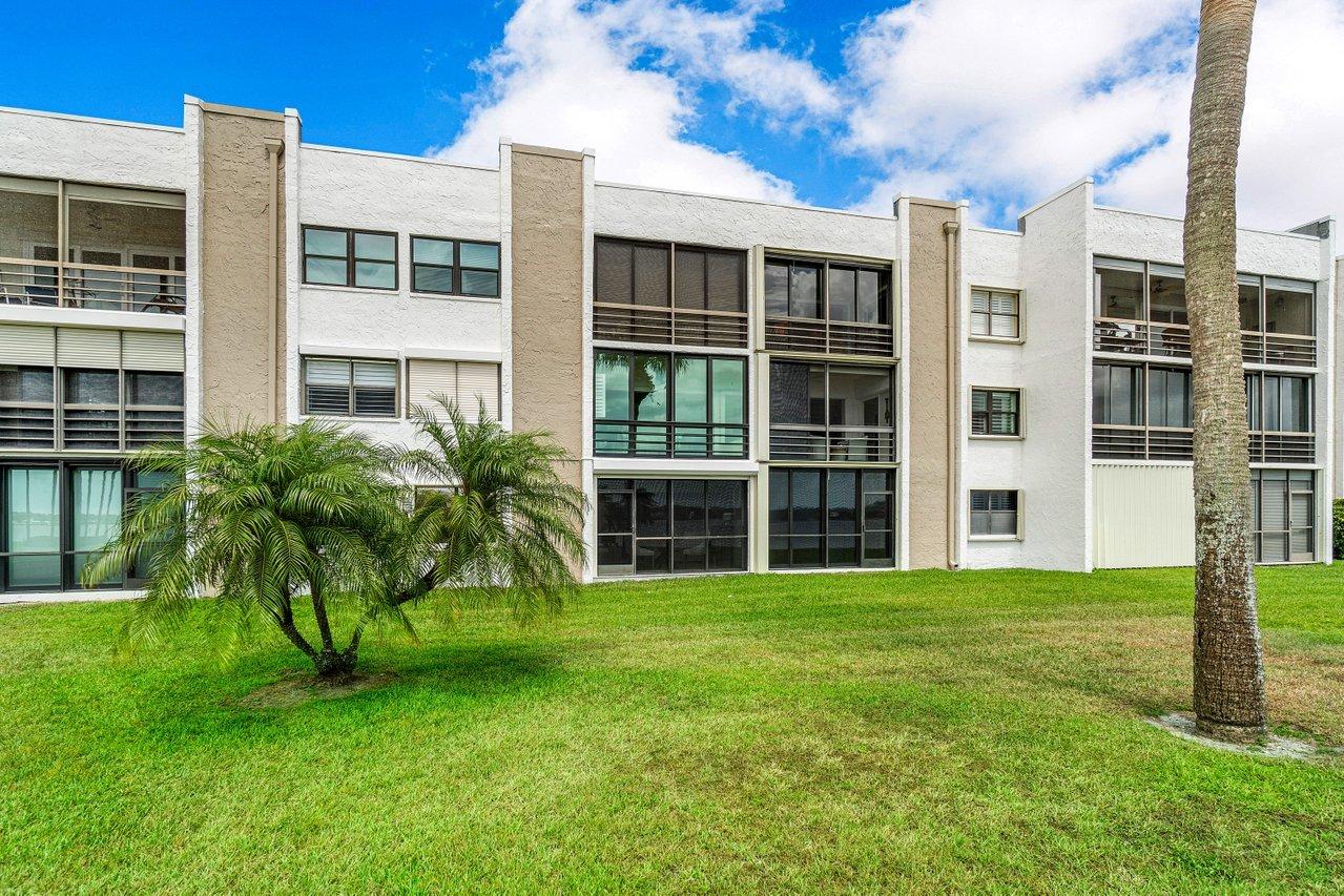 1950 Southwest Palm City Road, Unit 1206 Stuart, FL 34994 - Photo 32 of 38 026-1950SouthwestPalmCityRoad-Stuart-FL-