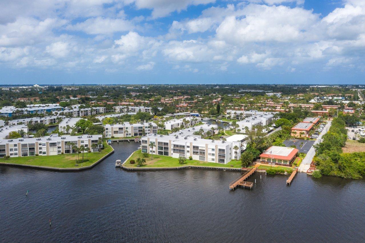1950 Southwest Palm City Road, Unit 1206 Stuart, FL 34994 - Photo 36 of 38 033-1950SouthwestPalmCityRoad-Stuart-FL-