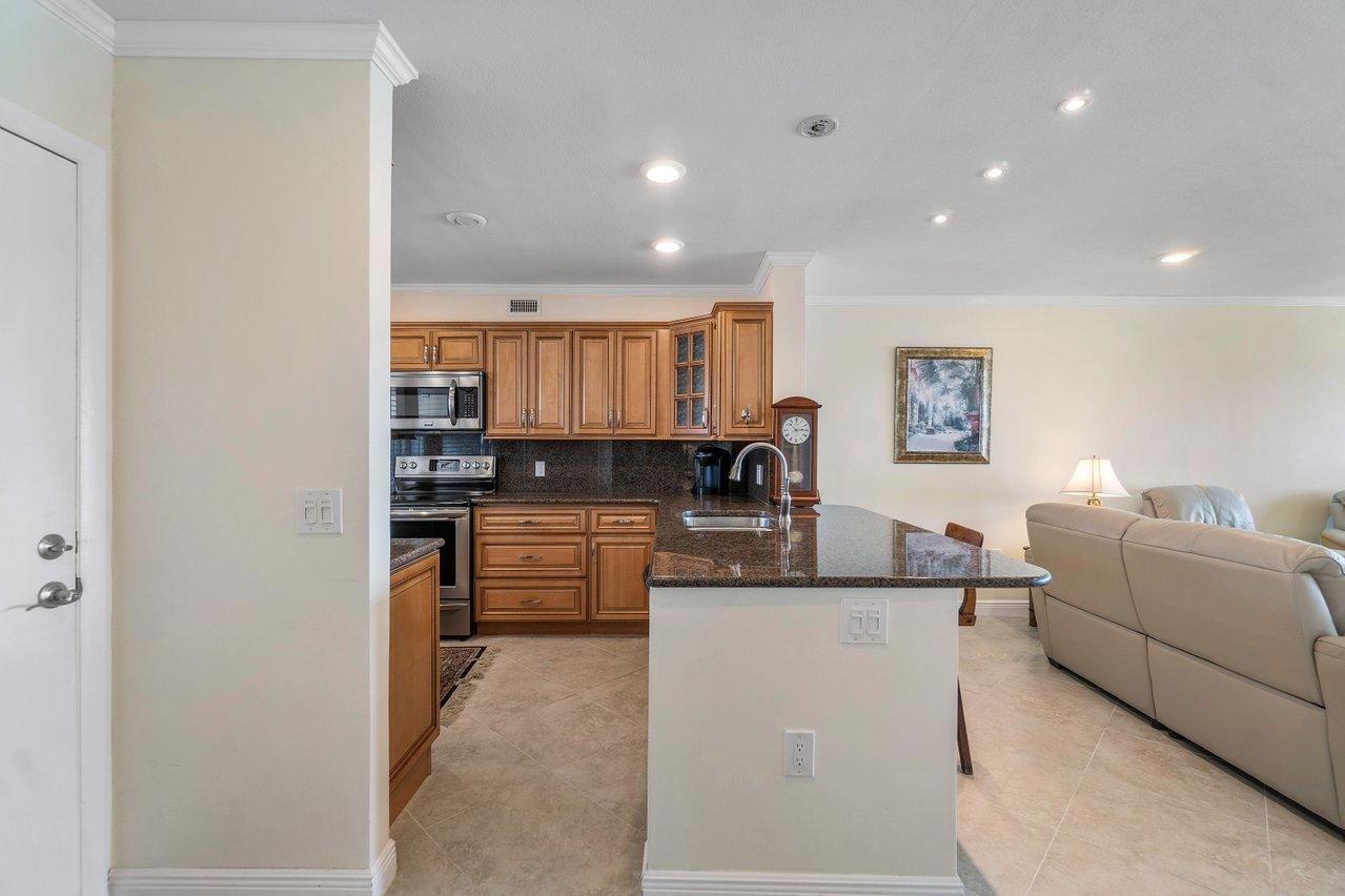1950 Southwest Palm City Road, Unit 1206 Stuart, FL 34994 - Photo 9 of 38 005-1950SouthwestPalmCityRoad-Stuart-FL-