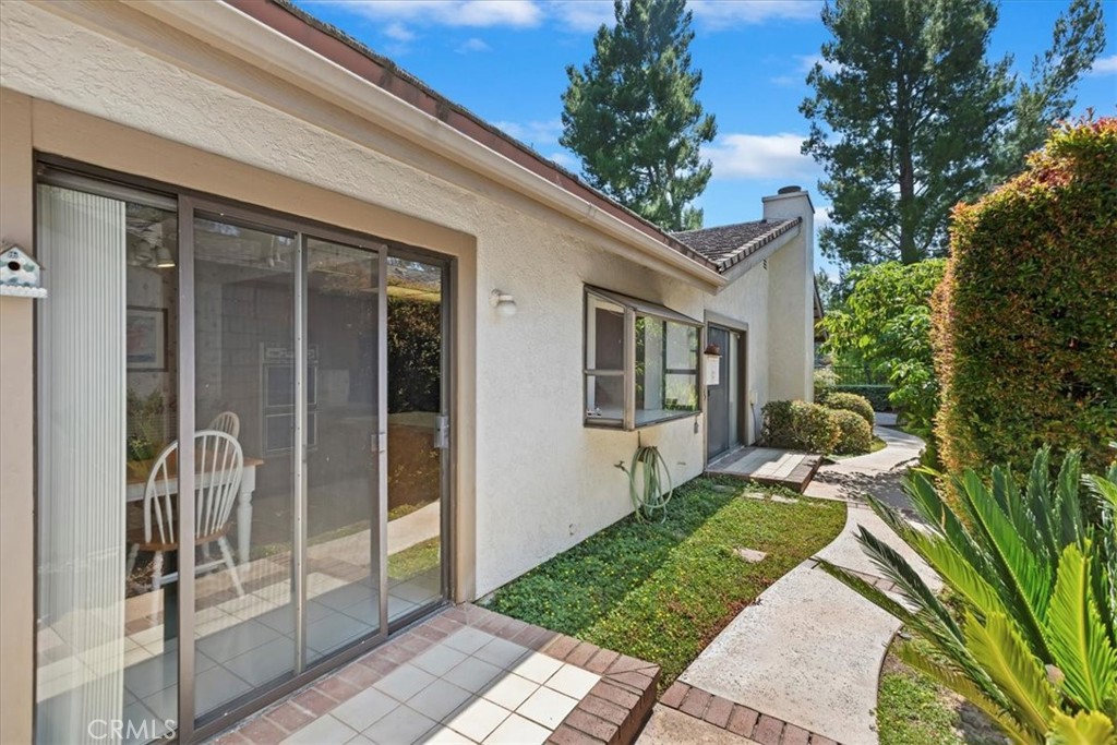 548 Vía La Paloma Riverside, CA 92507 - Photo 30 of 39