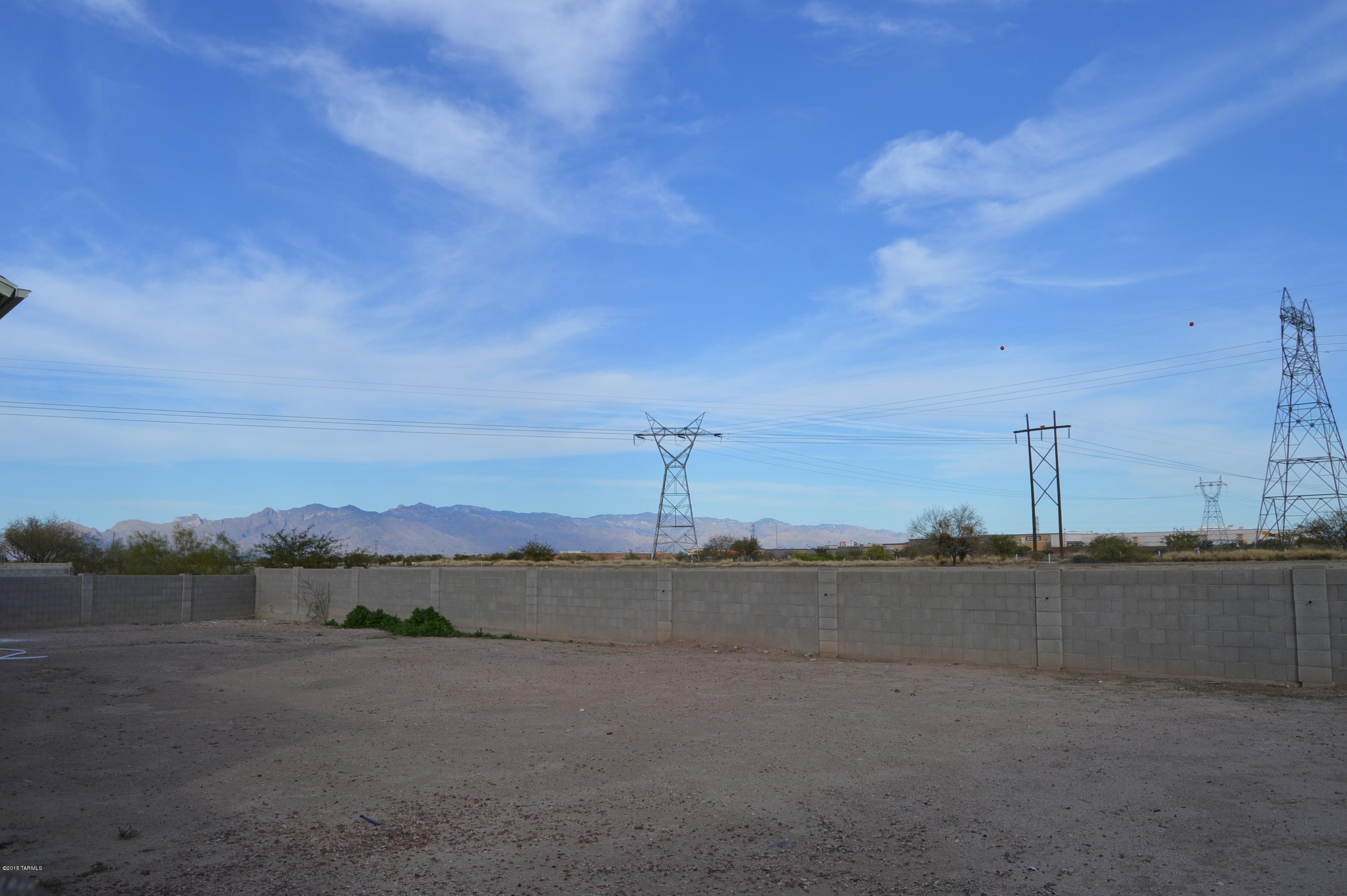 5373 South Wembly Road Tucson, AZ 85746 - Photo 4 of 20 Gallery Image 4