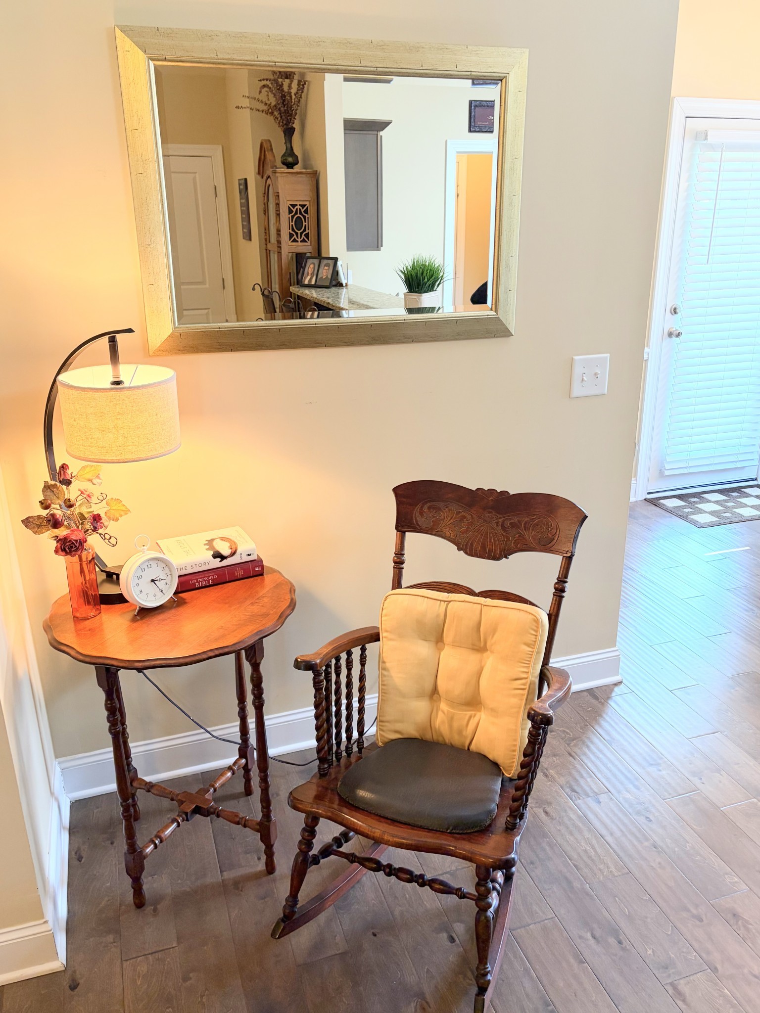 1001 Meadow View Drive Spring Hill, TN 37174 - Photo 11 of 34 a room with table chair and wooden floor