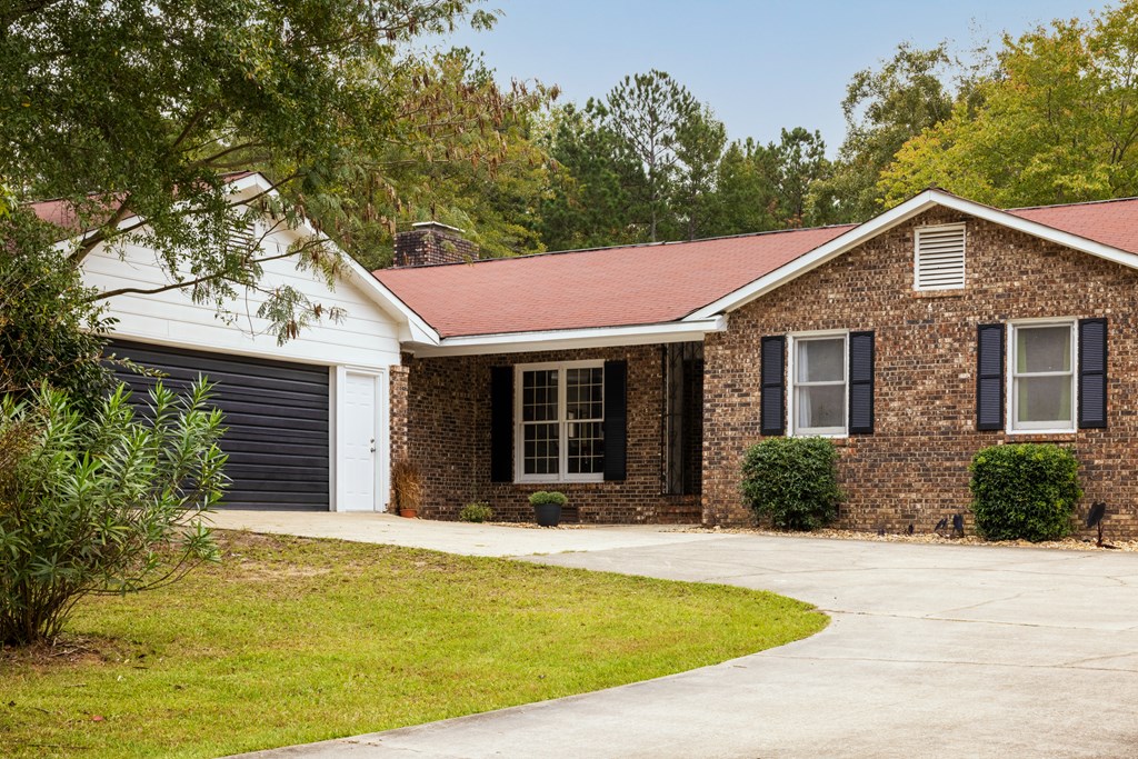 828 Grey Rock Road Cataula, GA 31804 - Photo 2 of 21 Gallery Image 2
