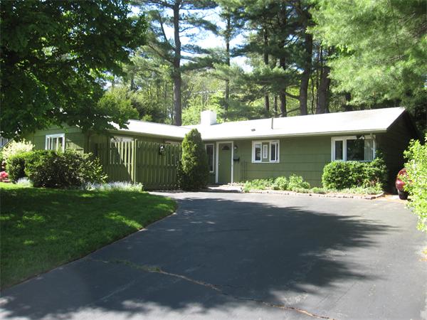 17 Michael Road Framingham, MA 01701 - Photo 1 of 27 Gallery Image 1