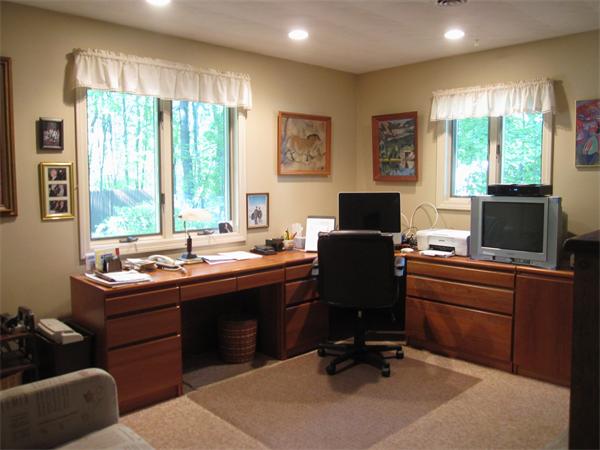 17 Michael Road Framingham, MA 01701 - Photo 19 of 27 Gallery Image 19