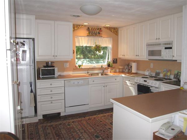17 Michael Road Framingham, MA 01701 - Photo 4 of 27 Gallery Image 4