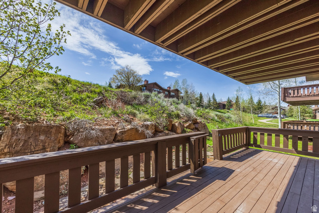 8430 Pointe Road, Unit G11 Park City, UT 84098 - Photo 5 of 24
