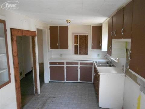 13506 North Clio Road Clio, MI 48420 - Photo 3 of 12 20125047-2.JPG