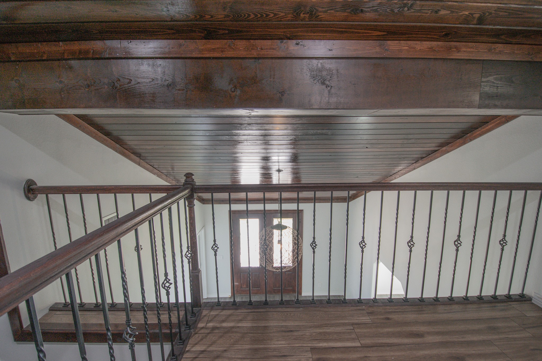 19902 Paloma Rotonda Uno Rosharon, TX 77583 - Photo 18 of 34 Upstairs landing