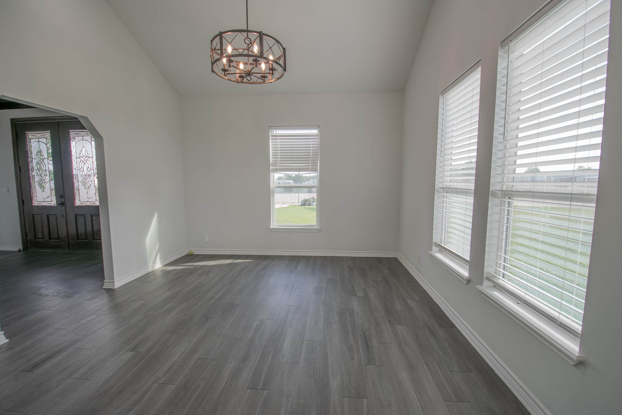 19902 Paloma Rotonda Uno Rosharon, TX 77583 - Photo 4 of 34 View of Dining Room from Kitchen