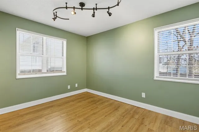 $189,900 | 1624 East Swan Circle, Brentwood, MO 63144