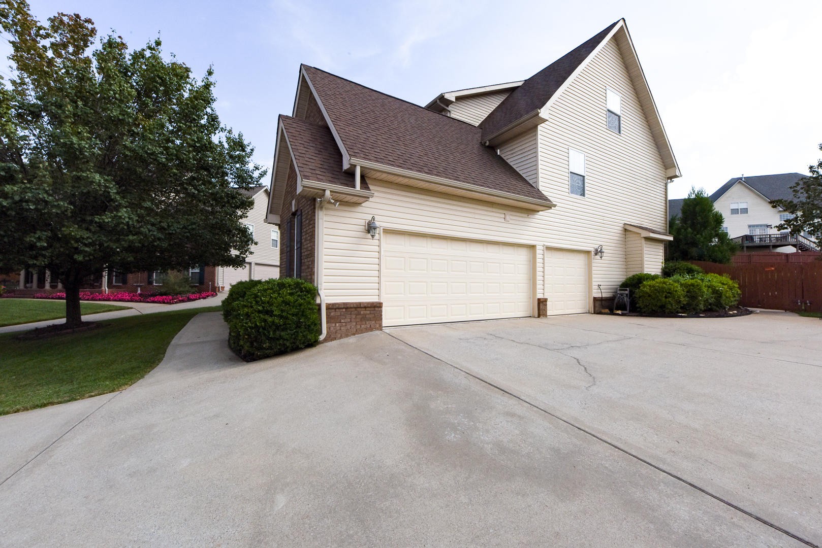 12604 Clear Ridge Road Knoxville, TN 37922 - Photo 9 of 38 Gallery Image 9