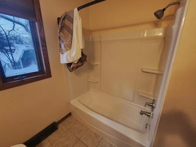 $274,900 | 1553 32nd Avenue North, St. Cloud, MN 56303