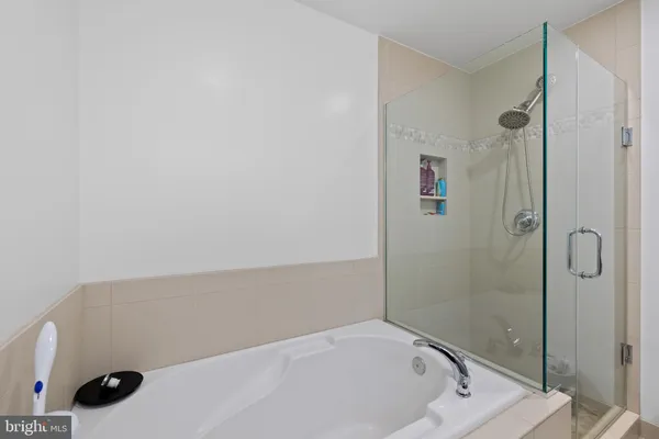 $5,000 | 1170 North Vernon Street, Arlington, VA 22201