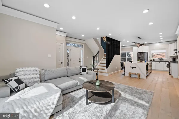 $5,000 | 1170 North Vernon Street, Arlington, VA 22201