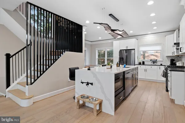 $5,000 | 1170 North Vernon Street, Arlington, VA 22201