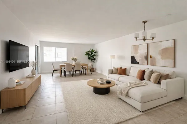 $3,000 | 155 Lakeview Drive, Unit 101, Weston, FL 33326