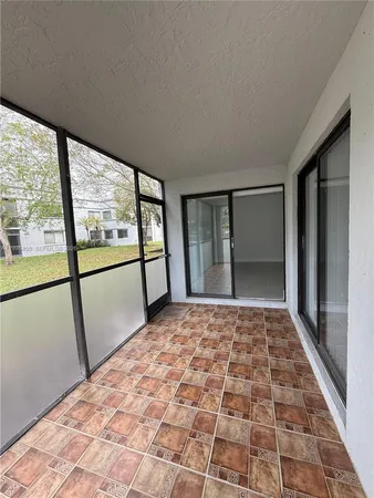 $3,000 | 155 Lakeview Drive, Unit 101, Weston, FL 33326
