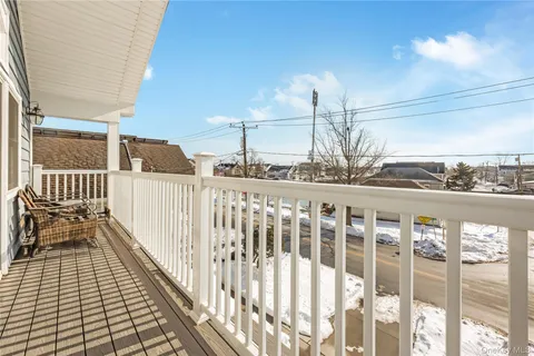 $875,000 | 24 North Boulevard, East Rockaway, NY 11518