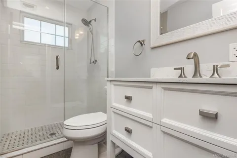 $875,000 | 24 North Boulevard, East Rockaway, NY 11518