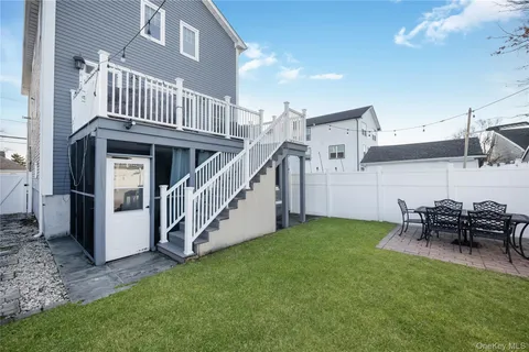 $875,000 | 24 North Boulevard, East Rockaway, NY 11518