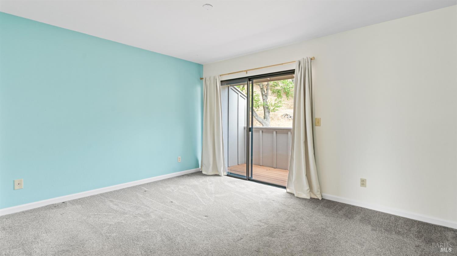 19 Burdell Court Novato, CA 94949 - Photo 17 of 30 an empty room with a window