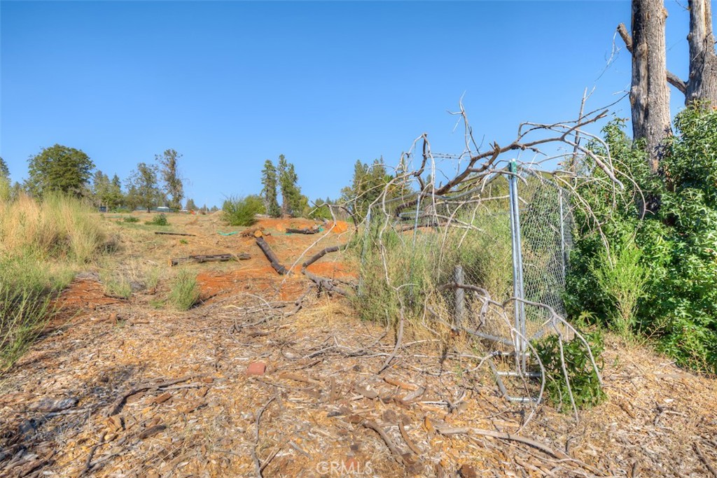 1017 Rochelle Lane Paradise, CA 95969 - Photo 6 of 9
