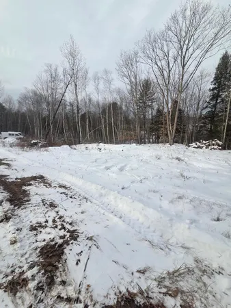 $89,000 | 22 East Dixfield Road, Dixfield, ME 04224