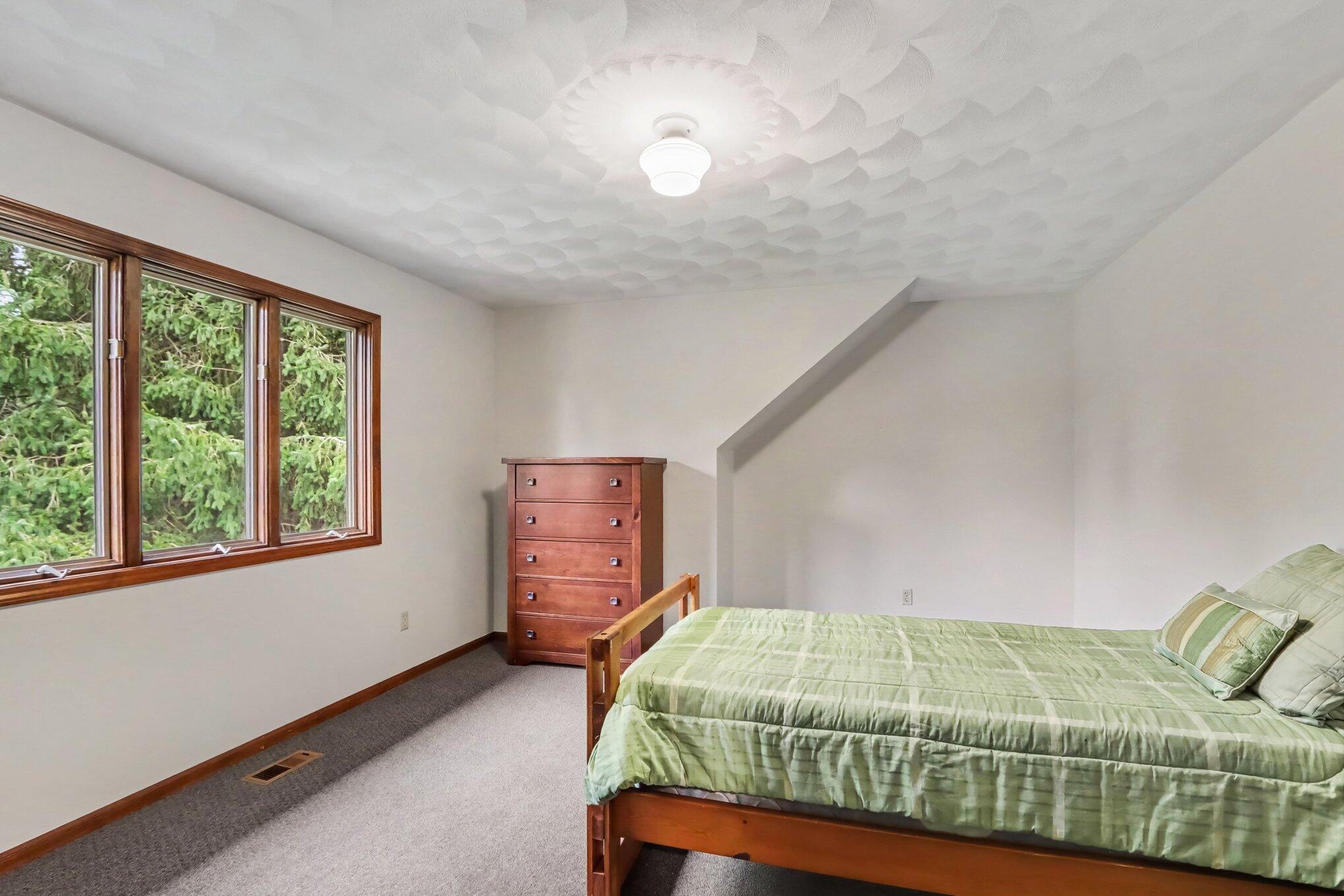 604 Flower Street Three Rivers, MI 49093 - Photo 22 of 39 012_file_3502