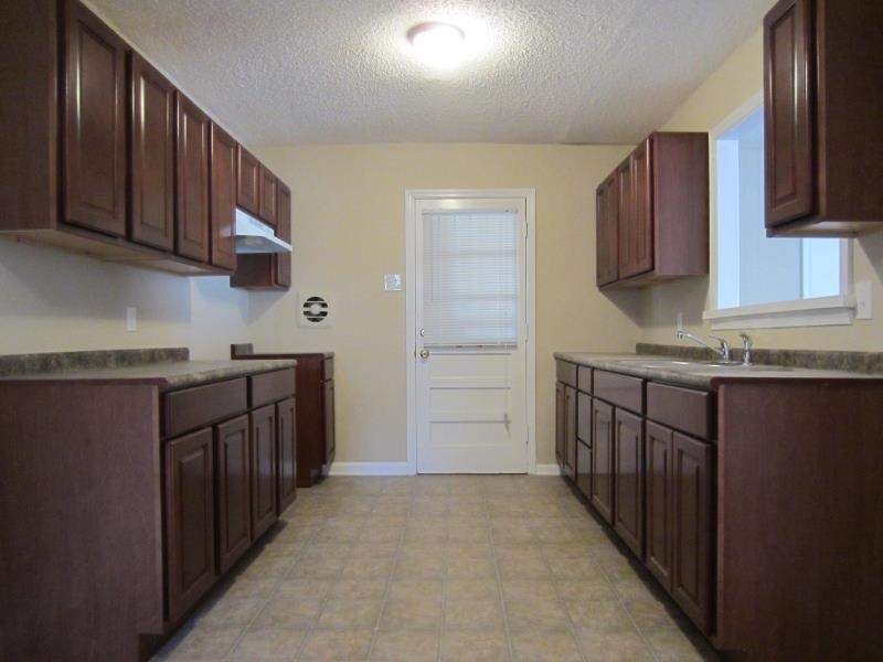 1617 Butterworth Road Memphis, TN 38116 - Photo 3 of 8