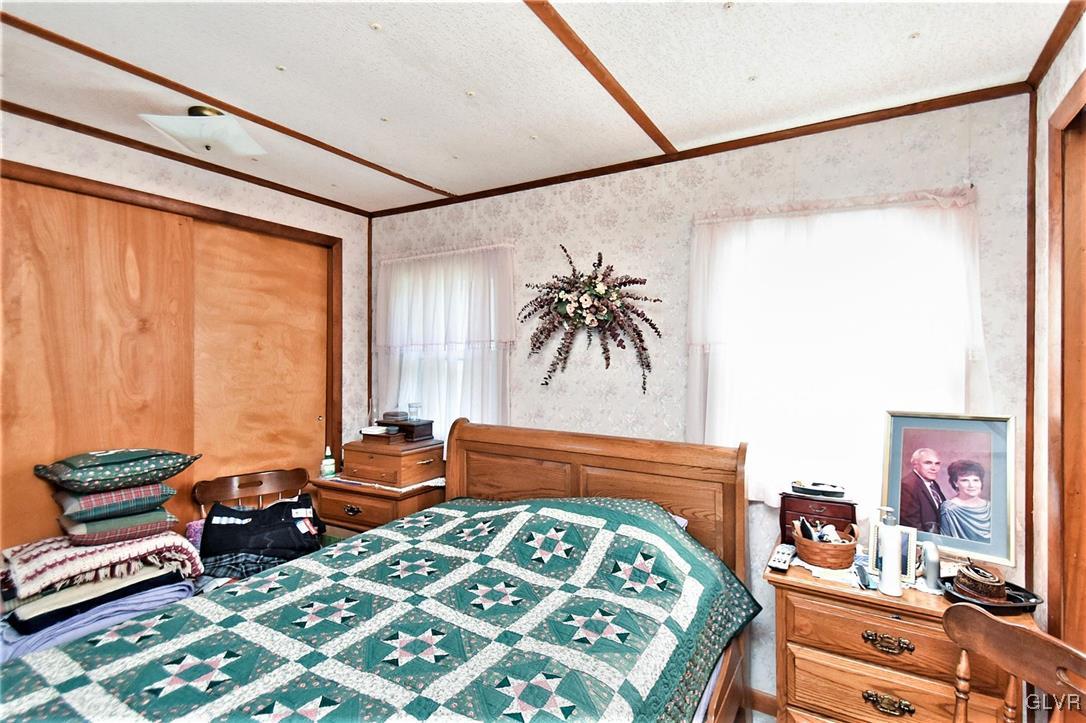 460 Hill Road Palmerton, PA 18071 - Photo 21 of 30 Gallery Image 21