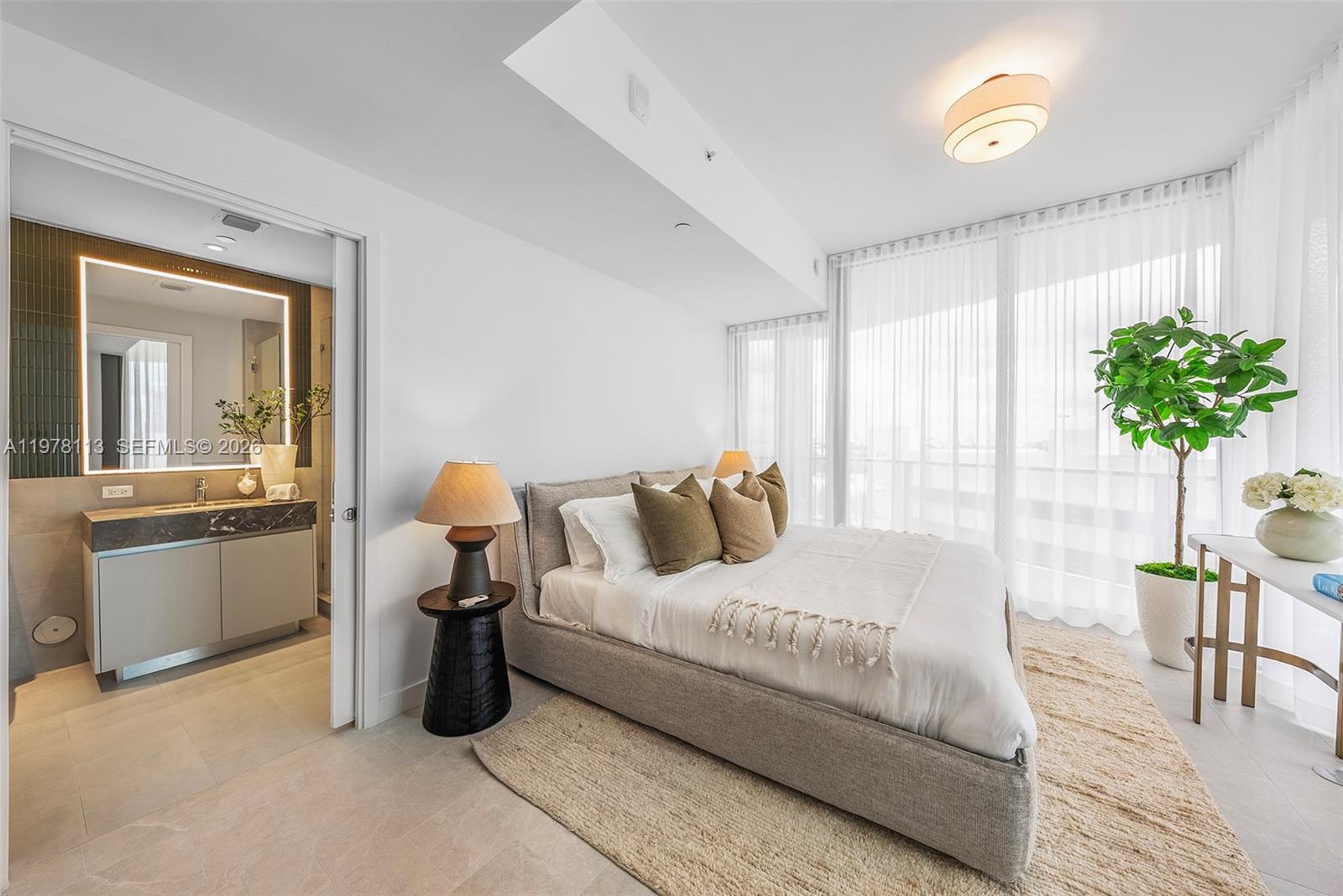 500 Alton Road, Unit 901 Miami Beach, FL 33139 - Photo 18 of 42