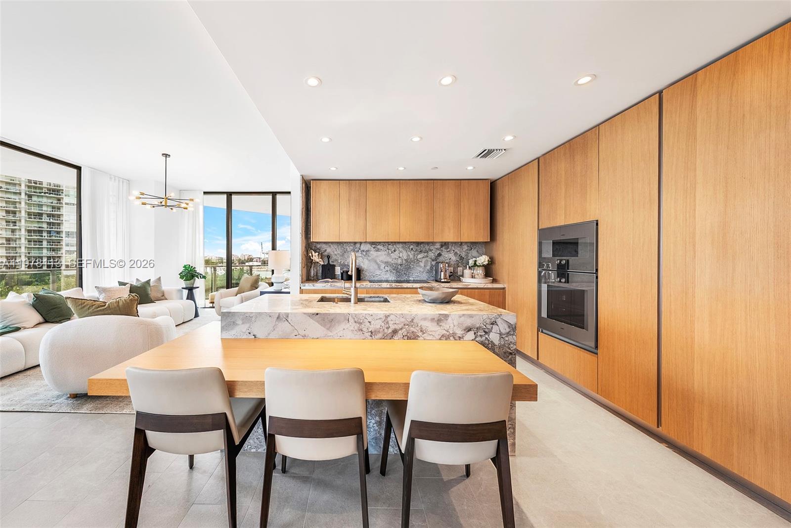 500 Alton Road, Unit 901 Miami Beach, FL 33139 - Photo 2 of 42