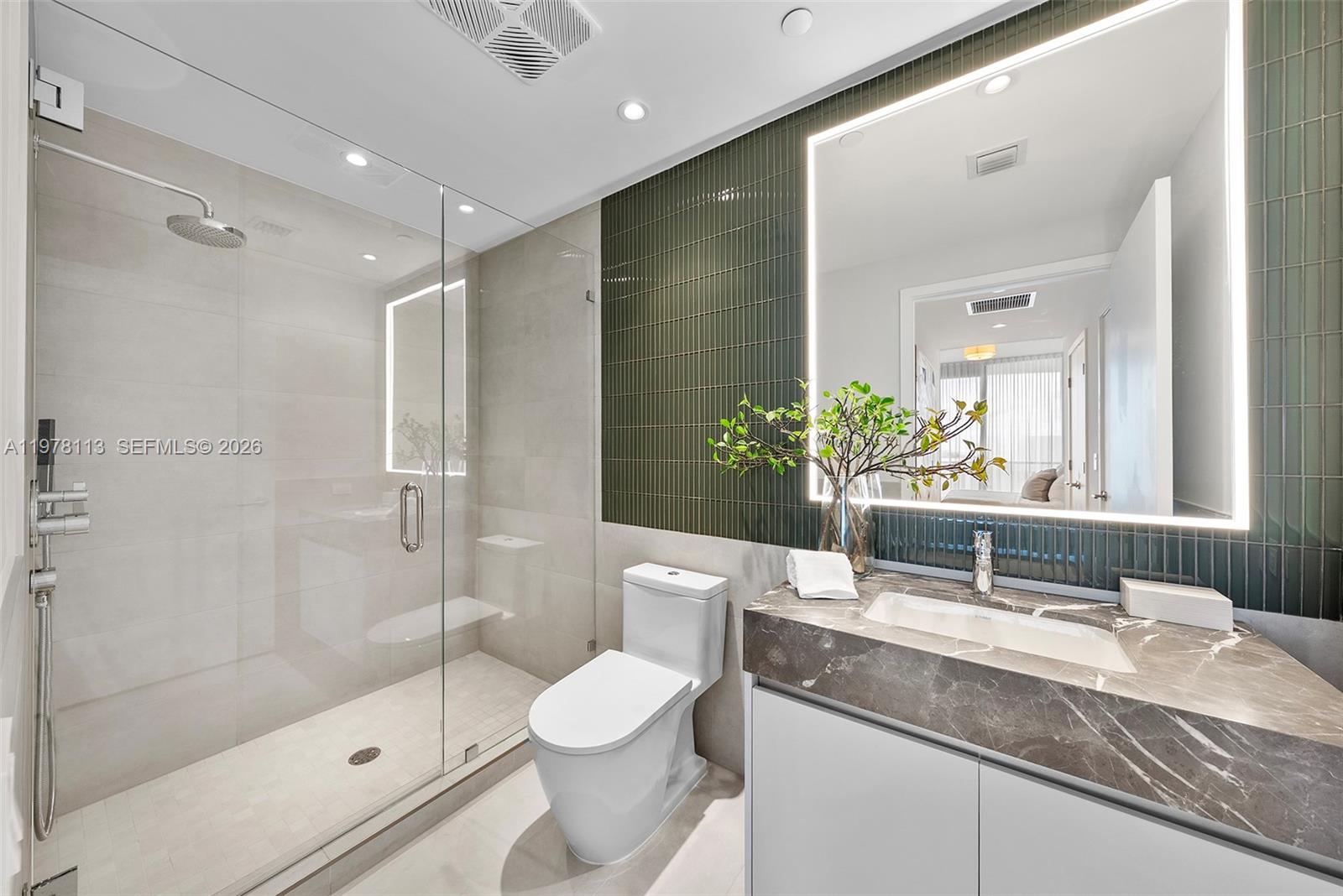 500 Alton Road, Unit 901 Miami Beach, FL 33139 - Photo 33 of 42