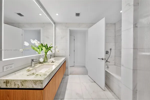 $24,900 | 500 Alton Road, Unit 901, Miami Beach, FL 33139