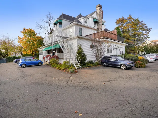 $299,000 | 5 Hundley Court, Unit LL, Stamford, CT 06902