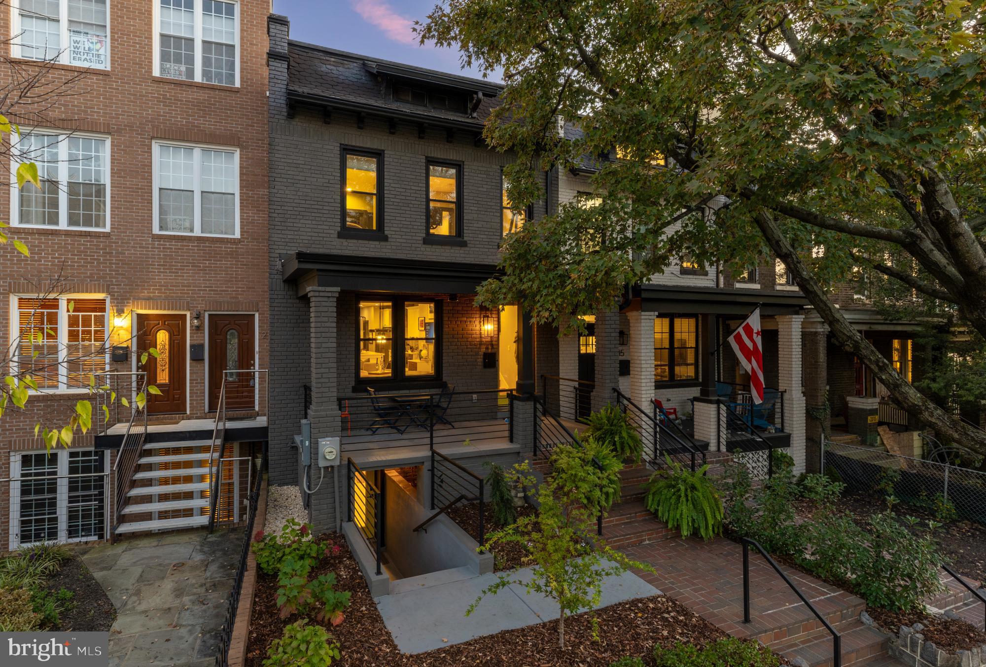 Charming urban residence with inviting entrance.