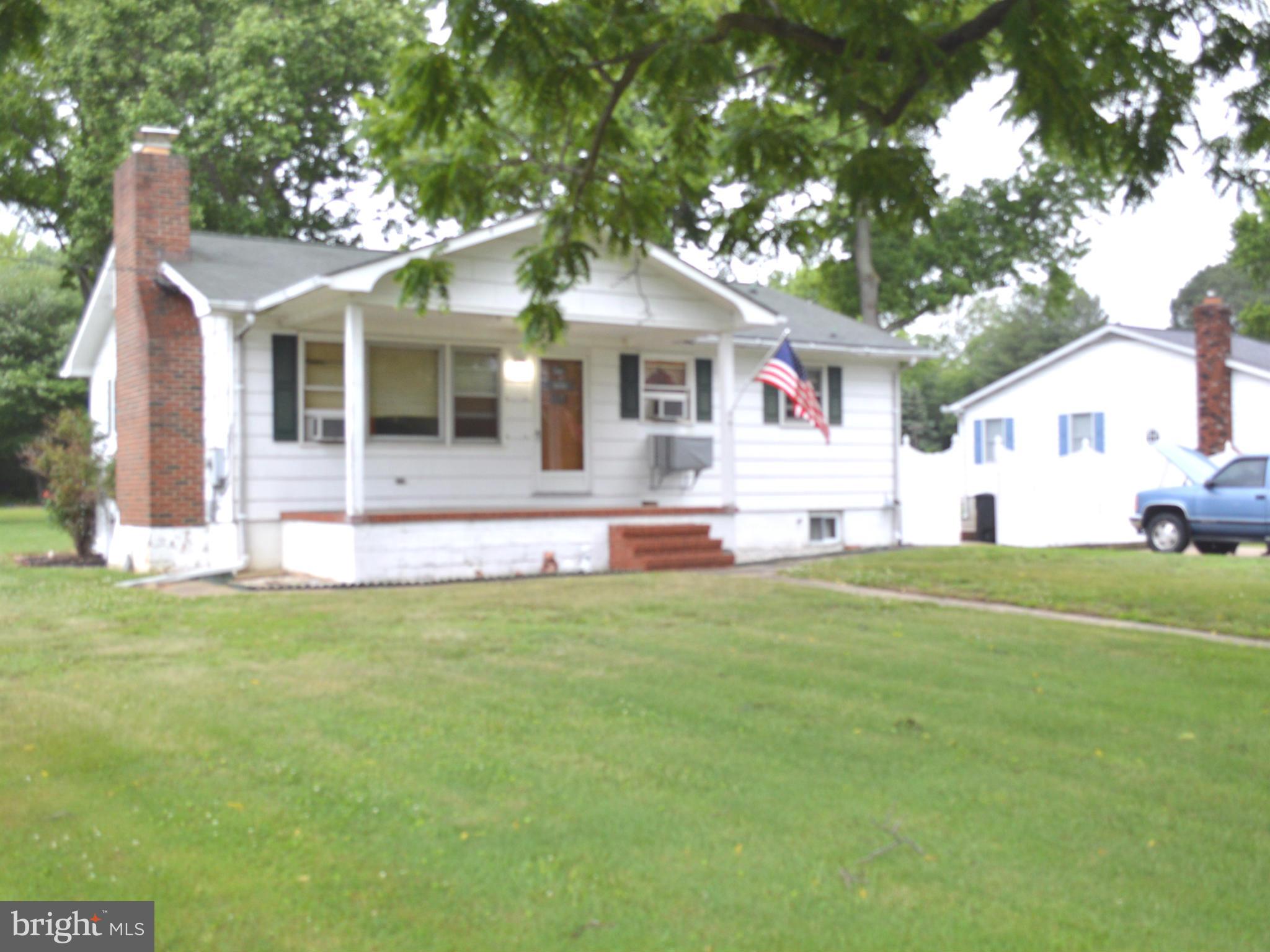 2013 Goose Neck Road Pasadena, MD 21122 - Photo 3 of 7 Exterior (Front)