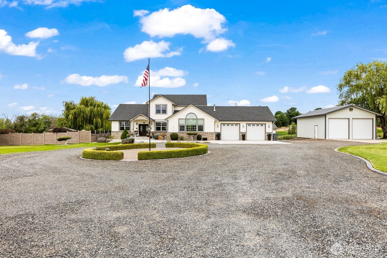 110 Beane Road Moxee, WA 98936 - Photo 4 of 40 Gallery Image 4