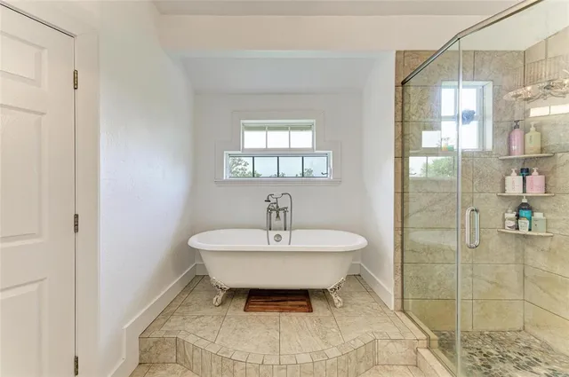 $1,720,000 | 8963 Fishermens Bay Drive, Sarasota, FL 34231