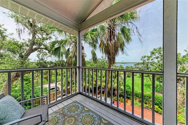 $1,720,000 | 8963 Fishermens Bay Drive, Sarasota, FL 34231